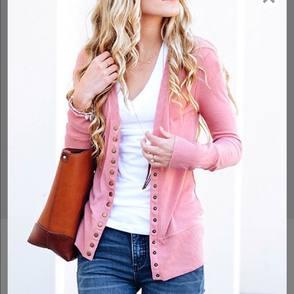 Sweaters - 🎉HP🎉NWOT.  Cardigan Dusty Rose with brass button